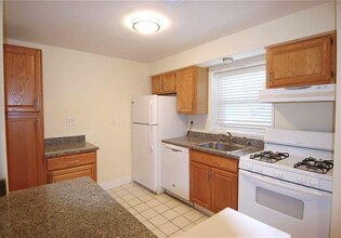327 39th St in Pittsburgh, PA - Foto de edificio - Building Photo