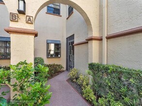 5234 Europa Dr in Boynton Beach, FL - Building Photo - Building Photo