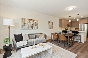 The Park at Woodbridge Station in Woodbridge, NJ - Building Photo