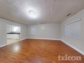 421 S Abbie St in Empire, CA - Building Photo - Building Photo