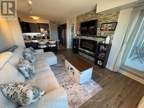 120 Dallimore Cir in Toronto, ON - Building Photo - Building Photo