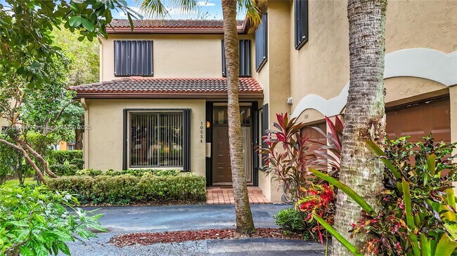 10524 NW 10th St in Plantation, FL - Building Photo - Building Photo