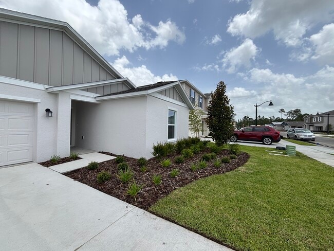1318 Belle Isle Ln in Daytona Beach, FL - Building Photo - Building Photo