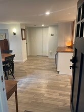 402 N Cleveland St, Unit Basement Apartment in Arlington, VA - Foto de edificio - Building Photo