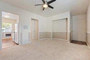 Alexander’s Place at 1625 H Street in Sacramento, CA - Building Photo