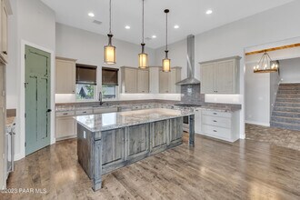 1584 Majestic Way in Prescott, AZ - Building Photo - Building Photo