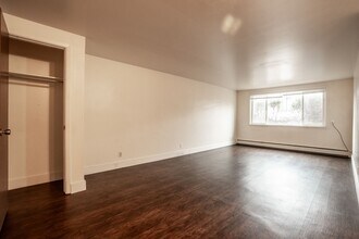 1001 Robertson St in Fort Collins, CO - Building Photo - Building Photo