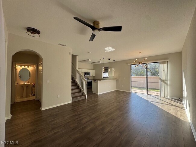 7322 Bristol Cir in Naples, FL - Building Photo - Building Photo