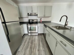 192 Heather Croft in Egg Harbor Township, NJ - Building Photo - Building Photo