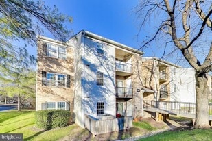 8205 Whispering Oaks Way, Unit 304 in Gaithersburg, MD - Building Photo