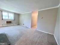 335 E Lancaster Ave photo'