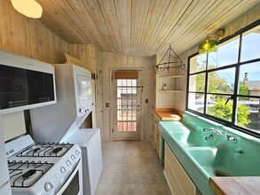 203 Morning Sun Ave in Mill Valley, CA - Building Photo - Building Photo