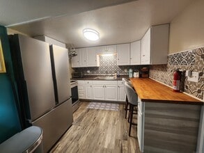 20 Gilbert Hill Rd in North Haven, CT - Building Photo - Building Photo