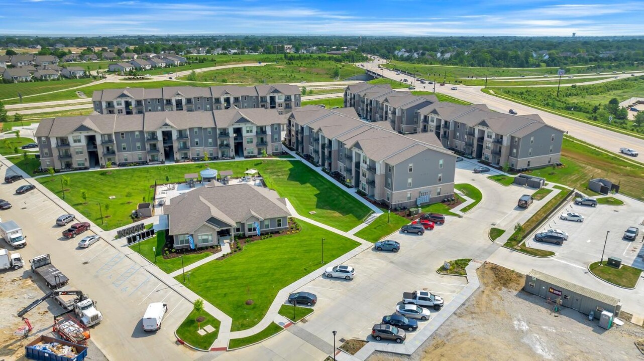 The Prairie Luxury Apartments in Dardenne Prairie, MO - Building Photo