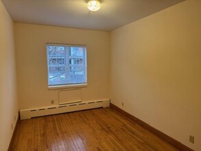 45-48-48 47th St in Queens, NY - Building Photo - Building Photo