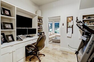 4516 Dickson St in Houston, TX - Foto de edificio - Building Photo