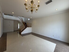 10115 Capistrello Ave in Las Vegas, NV - Building Photo - Building Photo