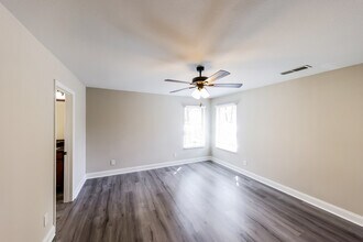 243 Bermuda Lakes Dr in Meridianville, AL - Building Photo - Building Photo