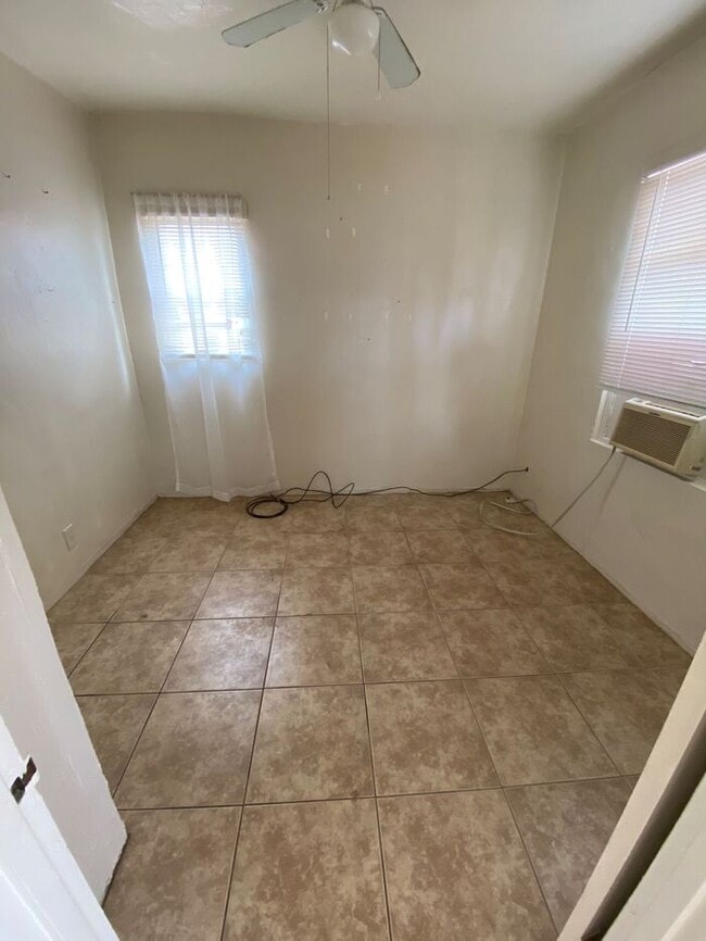 1210 N Jones Blvd in Tucson, AZ - Building Photo - Building Photo