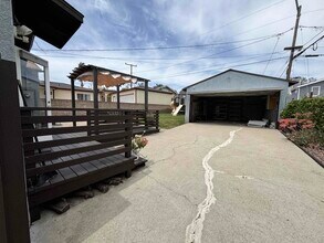 2015 Trudie Dr in Rancho Palos Verdes, CA - Building Photo - Building Photo