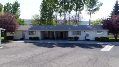 Downtown Living Units in Baker City, OR - Building Photo - Building Photo