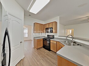 836 Topaz Valley in Canton, GA - Building Photo - Building Photo