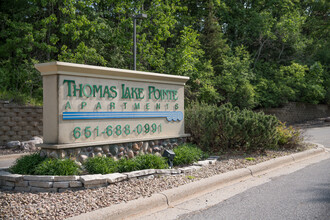 Thomas Lake Pointe in Eagan, MN - Building Photo - Building Photo