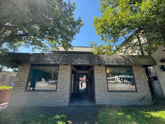 2914 Rosewood Dr in Columbia, SC - Building Photo - Building Photo