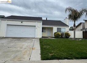 5250 Riverlake Rd in Discovery Bay, CA - Building Photo