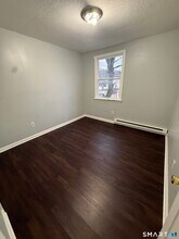 52 Crown St in Naugatuck, CT - Building Photo - Building Photo