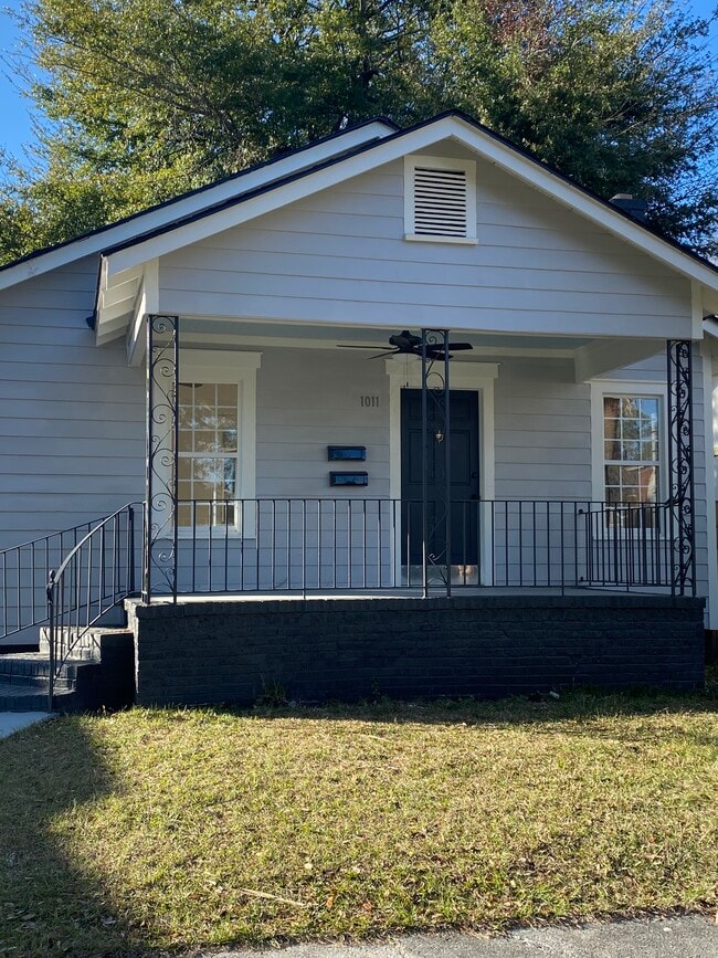 property at 1011 E 34th St