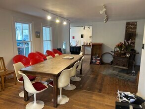 19 Cary Rd, Unit Molly Ringwald Room SW in Salem, NY - Building Photo - Building Photo