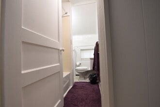 318 School St, Unit 125 Adams in Bennington, VT - Foto de edificio - Building Photo