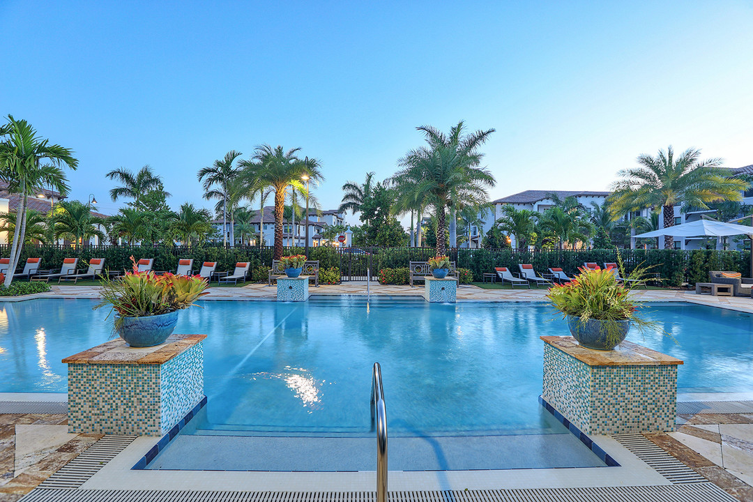 Windsor at Delray Beach in Delray Beach, FL - Foto de edificio