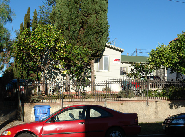 Duplex and Triplex Sold sepeartly in Los Angeles, CA - Foto de edificio - Building Photo