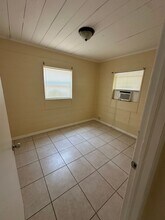 1014 Douglass Ave in West Palm Beach, FL - Building Photo - Building Photo