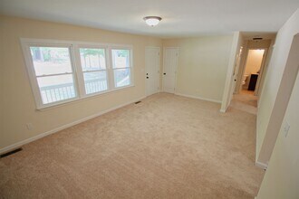 516 Dacian Rd in Raleigh, NC - Building Photo - Building Photo