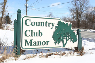 Country Club Manor in Charlotte, MI - Building Photo - Building Photo