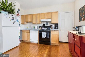 321-23 N Front St in Philadelphia, PA - Building Photo - Building Photo
