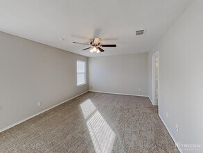 7135 Aphrodite Mist in San Antonio, TX - Foto de edificio - Building Photo