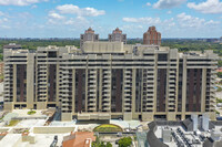 Biltmore II Condominiums in Coral Gables, FL - Building Photo - Building Photo