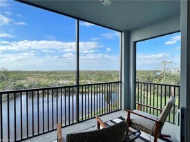 14121 Heritage Landing Blvd, Unit 736 in Punta Gorda, FL - Building Photo