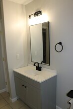 1243 Worcester St, Unit 1241 in Springfield, MA - Foto de edificio - Building Photo