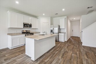 31427 Heddington Ln in Fulshear, TX - Building Photo - Building Photo