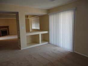 6801 Augusta Hills Dr NE in Rio Rancho, NM - Building Photo - Building Photo