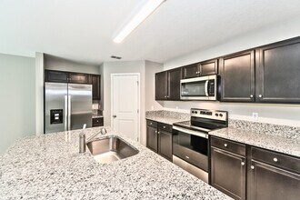 9148 Udell Ln in Jacksonville, FL - Foto de edificio - Building Photo