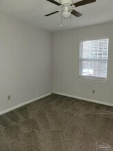 8487 Old Spanish Trail Rd in Pensacola, FL - Foto de edificio - Building Photo