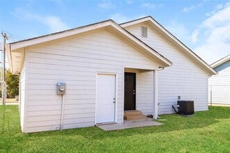 3520 Garrett St in Euless, TX - Building Photo - Building Photo
