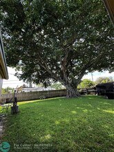 4460 NW 59th Ct in Fort Lauderdale, FL - Foto de edificio - Building Photo