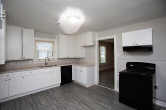 2015 Franklin St in North Little Rock, AR - Building Photo - Building Photo